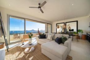 Stunning 2BR PH with Views and Private Rooftop